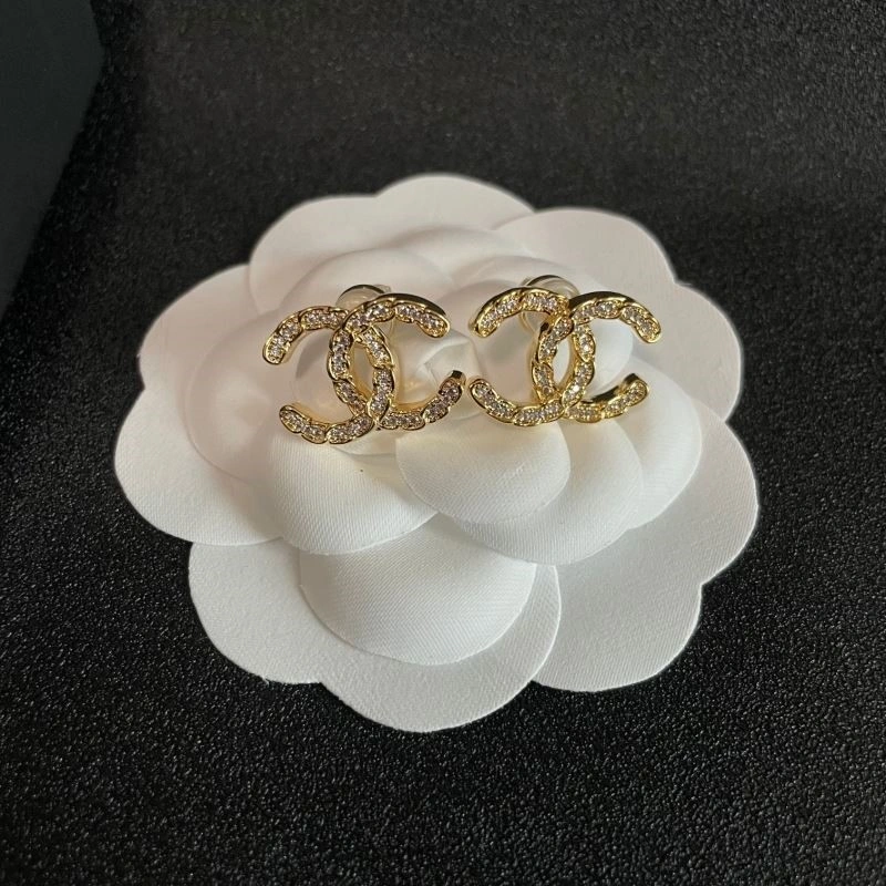 Trendy Chanel Earrings 222411