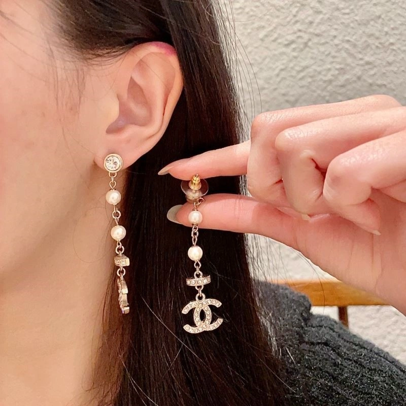 Chanel Earrings Supportive 222428