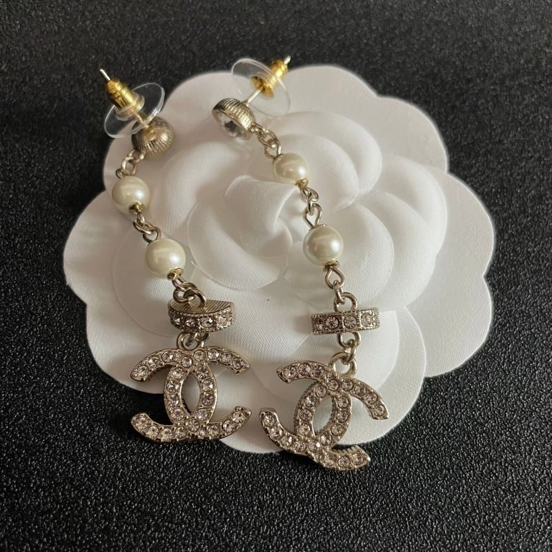 Chanel Earrings Supportive 222428