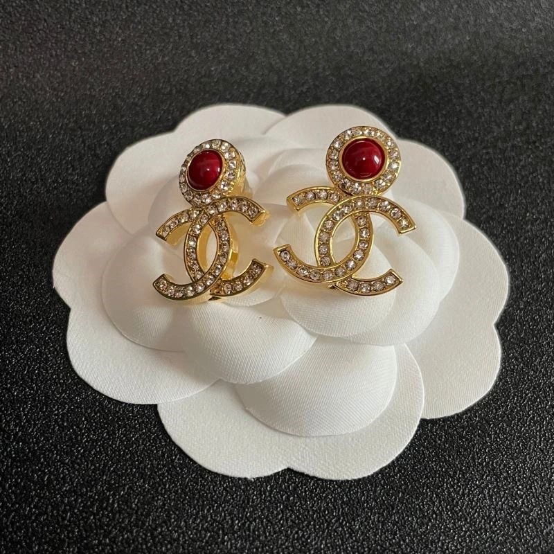 Chanel Earrings Comfortable 222412