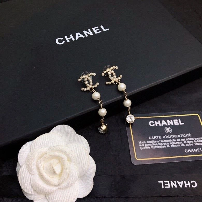 Chanel Earrings Stretchable 222401