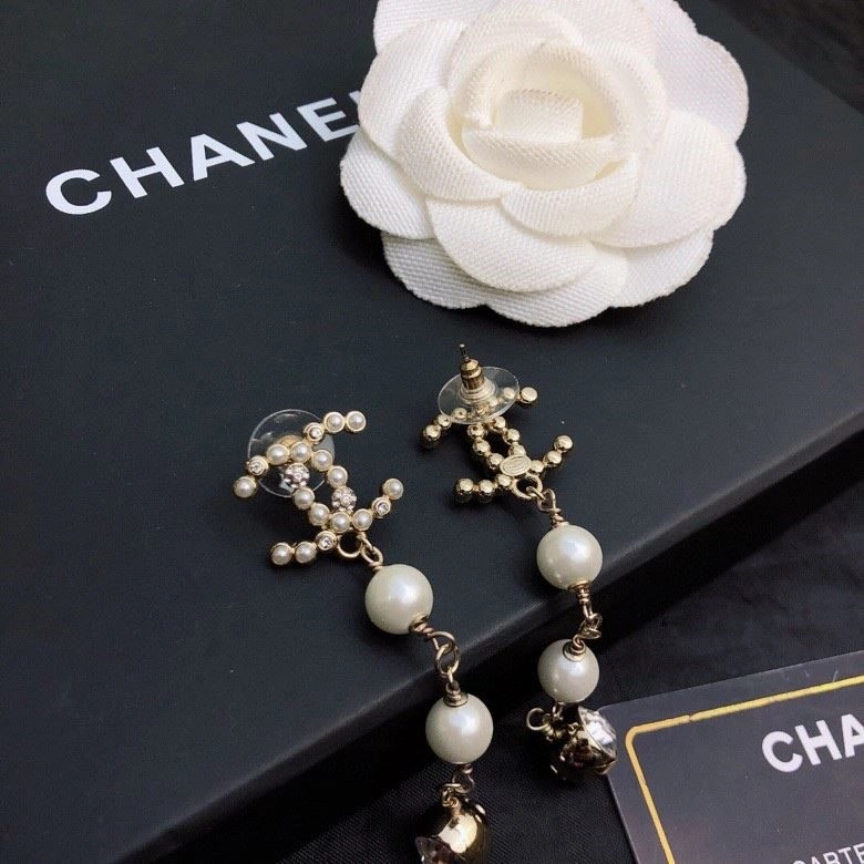 Chanel Earrings Stretchable 222401