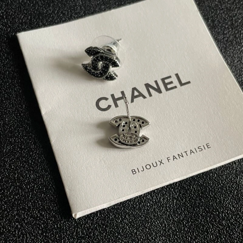 Refined Chanel Earrings 222386