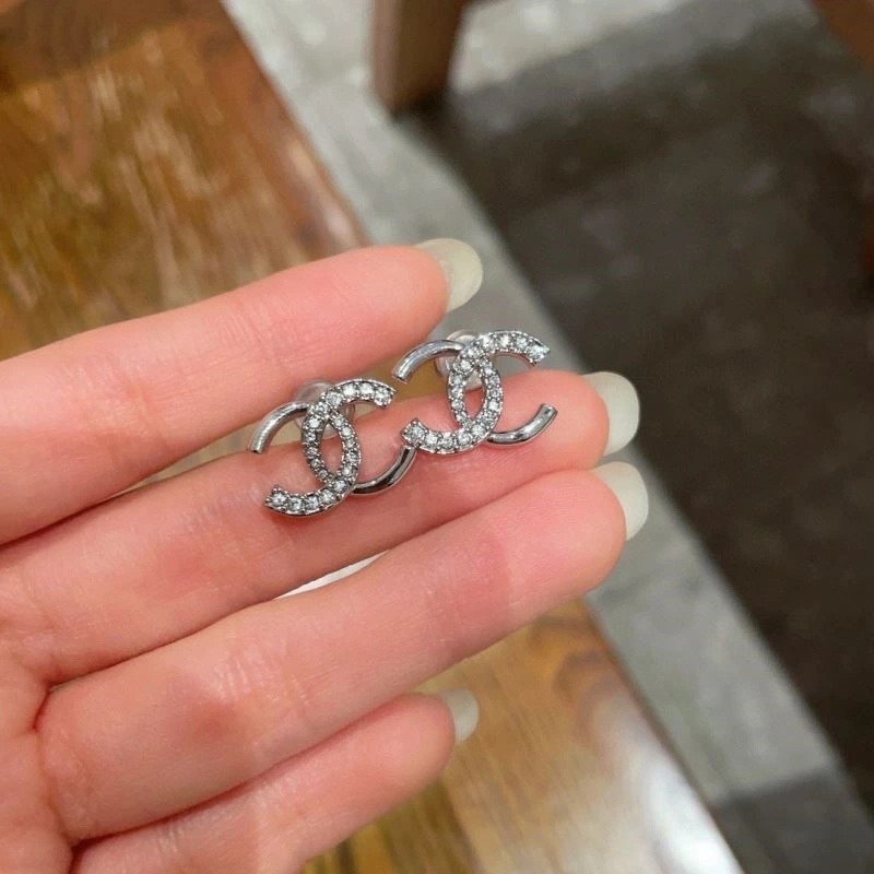 Chanel Earrings Breathable 222383
