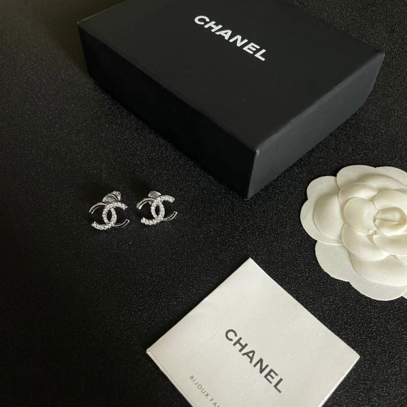 Chanel Earrings Breathable 222383