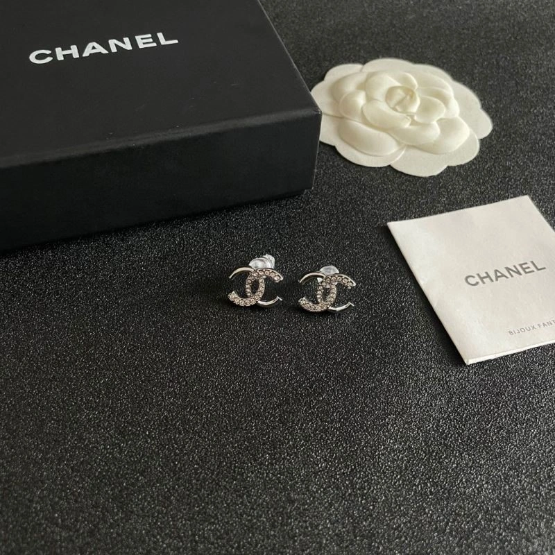 Chanel Earrings Breathable 222383