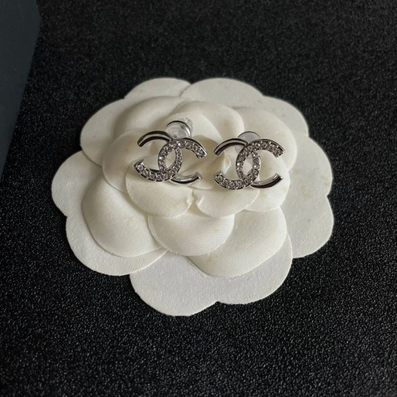 Chanel Earrings Breathable 222383