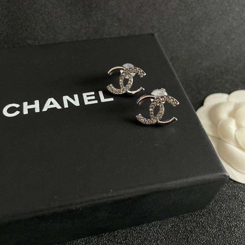 Chanel Earrings Breathable 222383