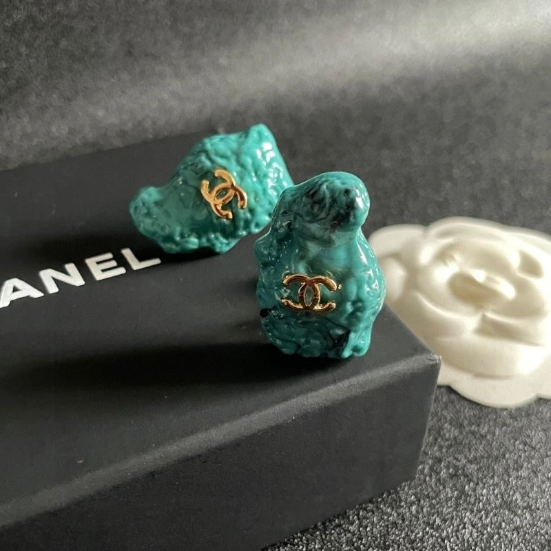 Minimalist Chanel Earrings 222480