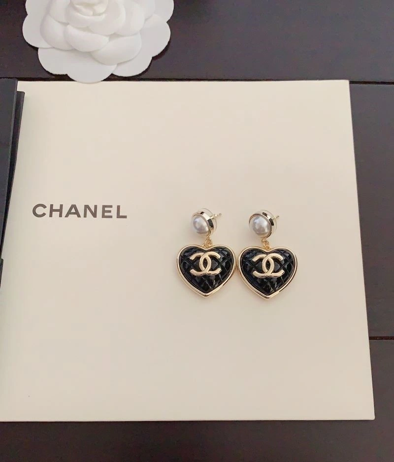 Chanel Earrings EyeCatching 222390