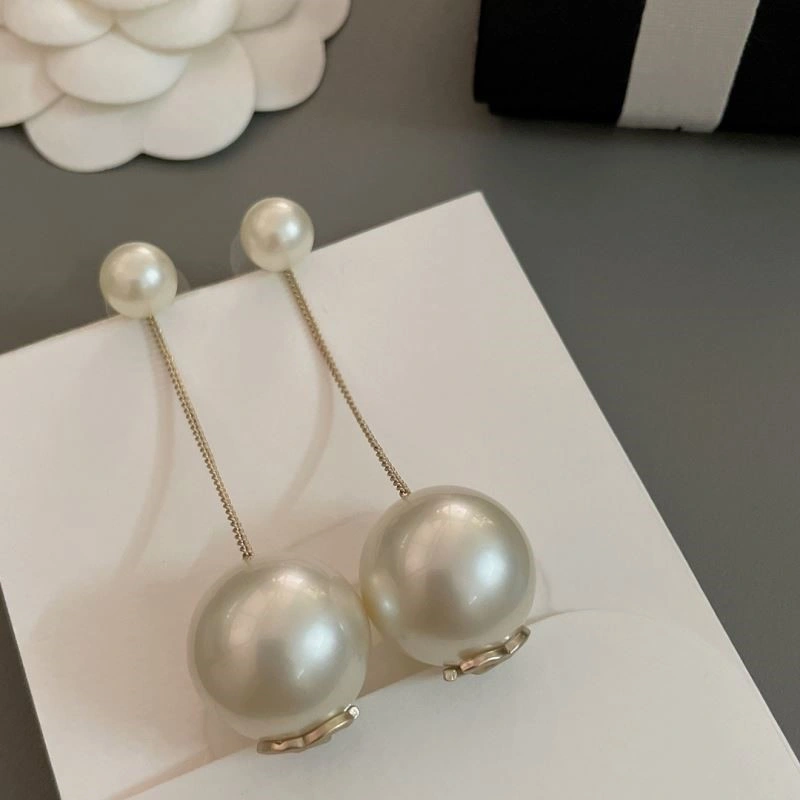 HighQuality Chanel Earrings 222379