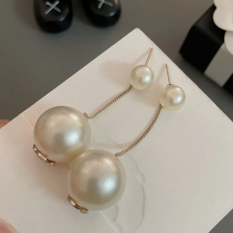 HighQuality Chanel Earrings 222379