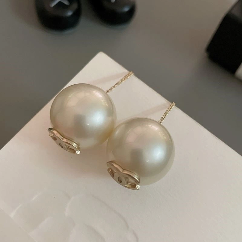 HighQuality Chanel Earrings 222379