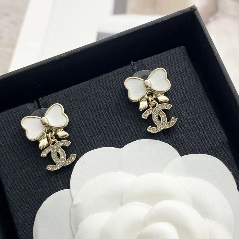 Chanel Earrings Sleek 222373