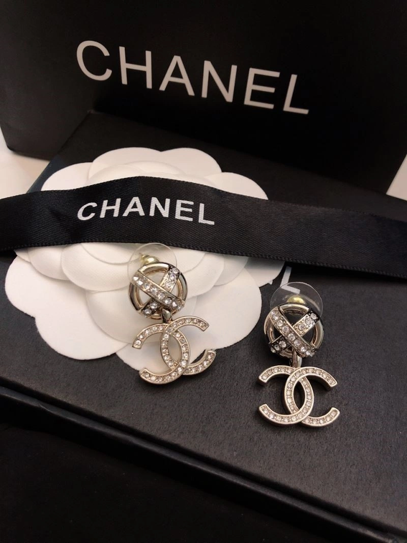 Chanel Earrings WaterResistant 222371