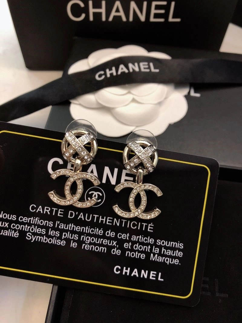 Chanel Earrings WaterResistant 222371