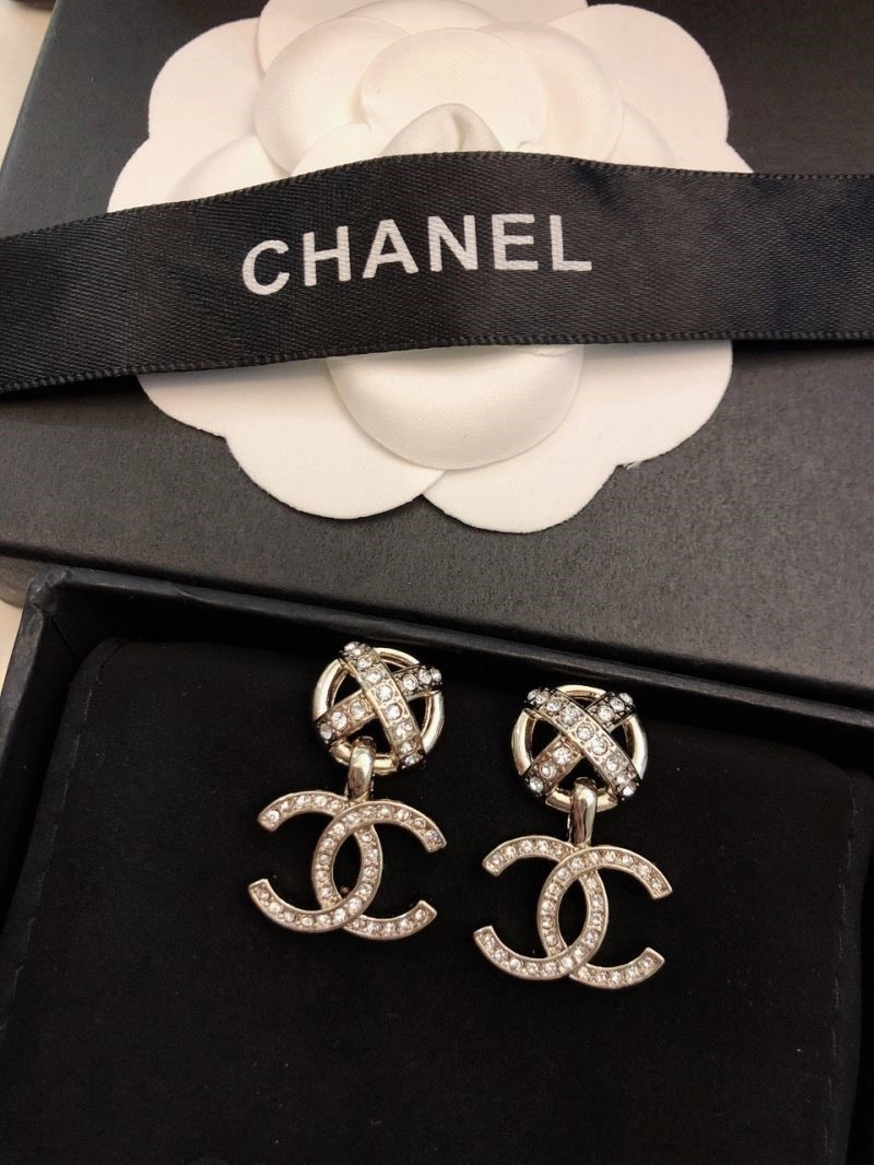 Chanel Earrings WaterResistant 222371