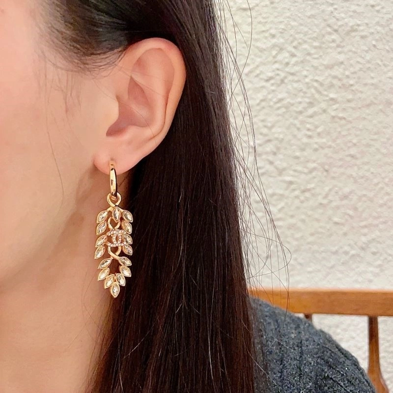 Chanel Earrings Neat 222376