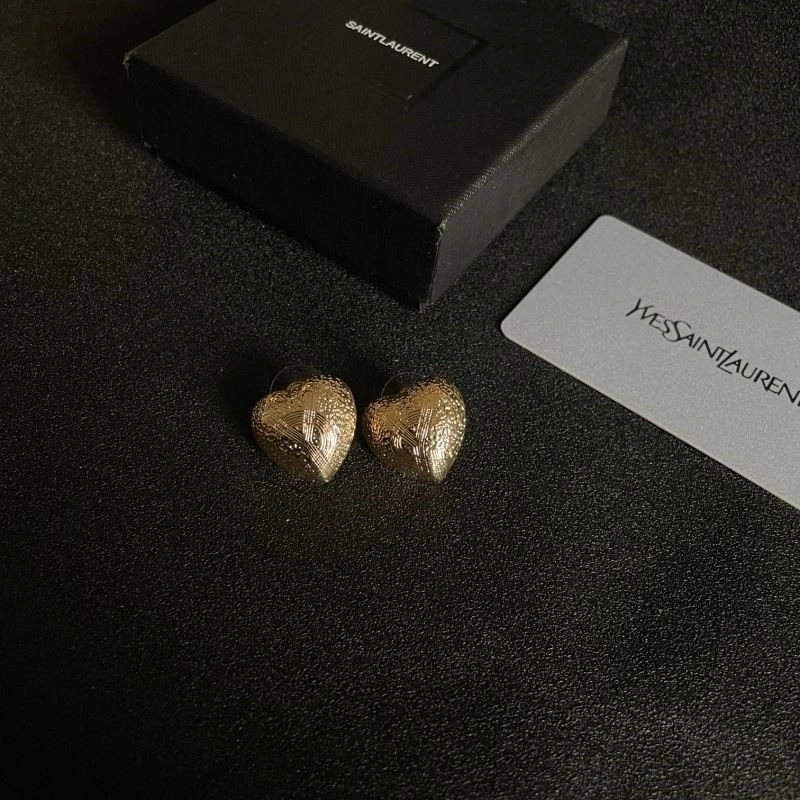 WaterResistant Chanel Earrings 222432