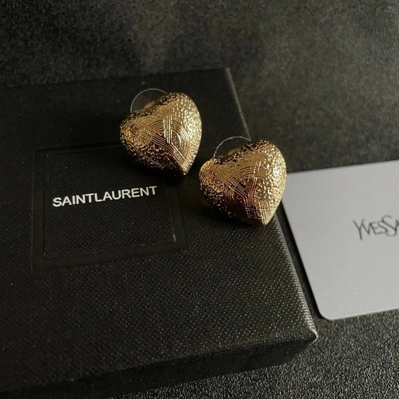 WaterResistant Chanel Earrings 222432