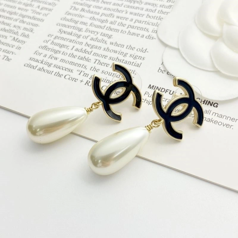 Neat Chanel Earrings 222340