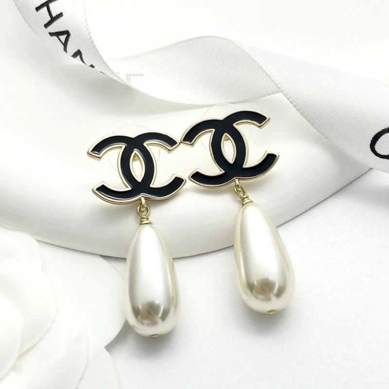 Neat Chanel Earrings 222340
