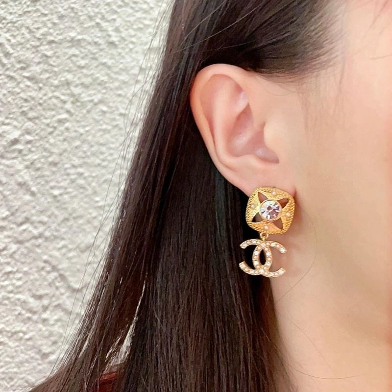 Chanel Earrings Premium 222350