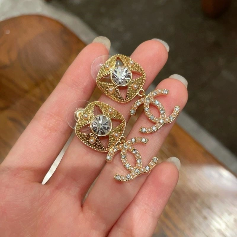 Chanel Earrings Premium 222350
