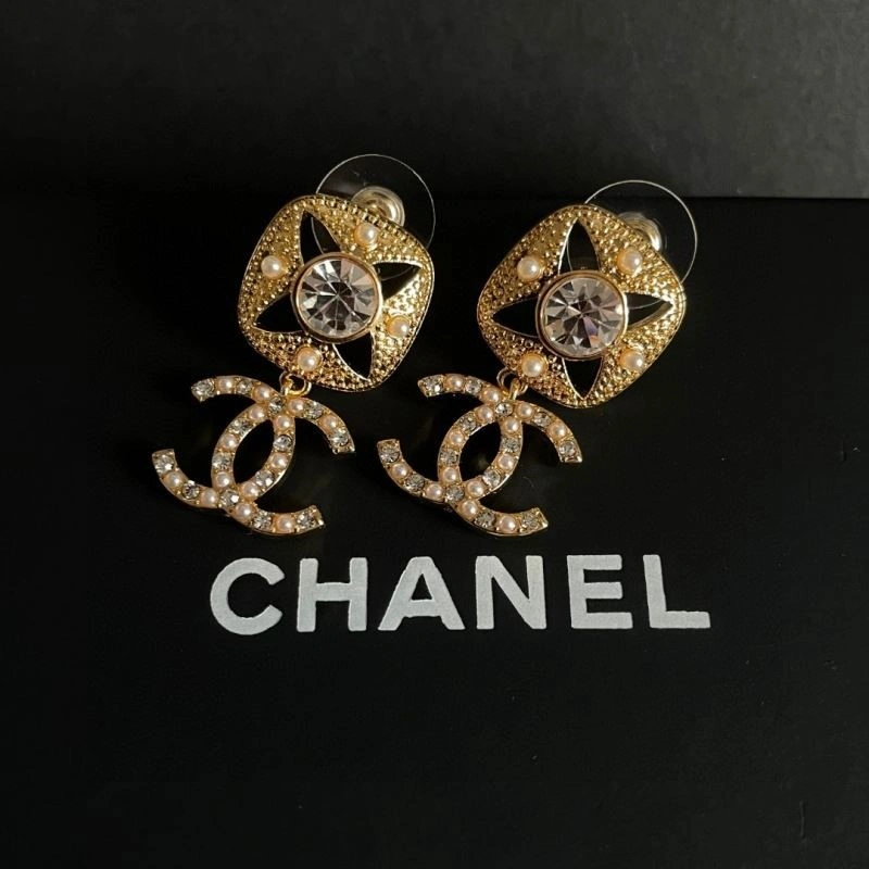 Chanel Earrings Premium 222350