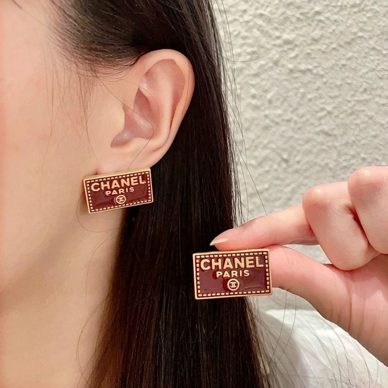 Chanel Earrings Snug 222351