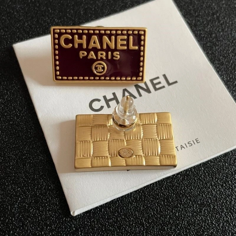 Chanel Earrings Snug 222351
