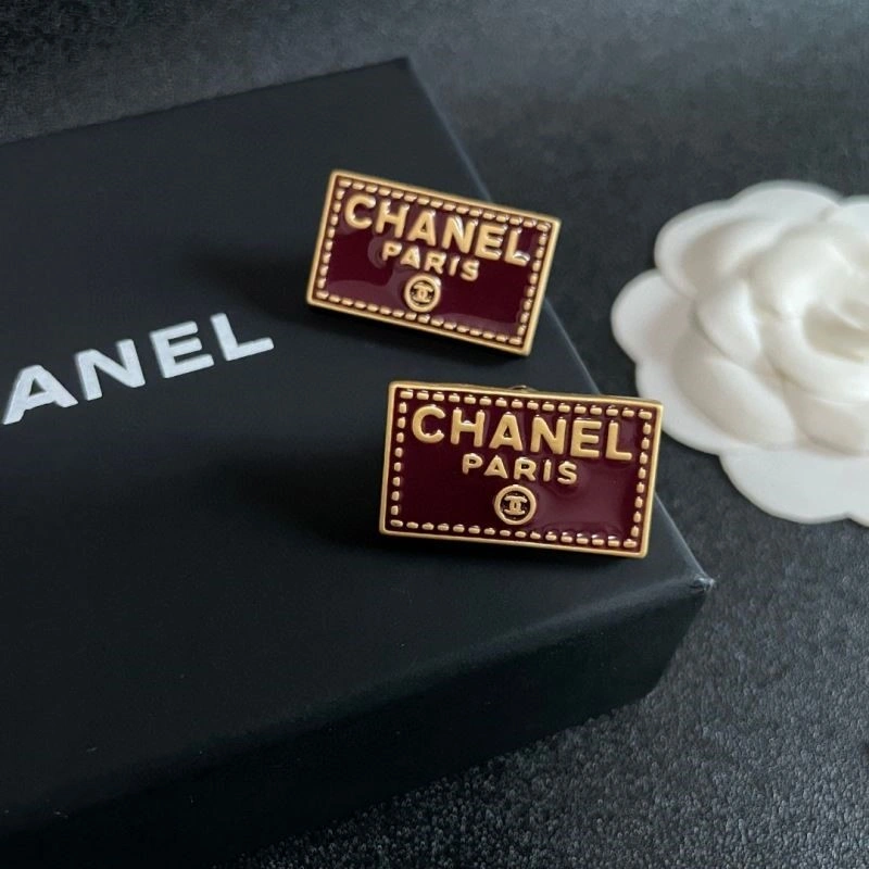 Chanel Earrings Snug 222351