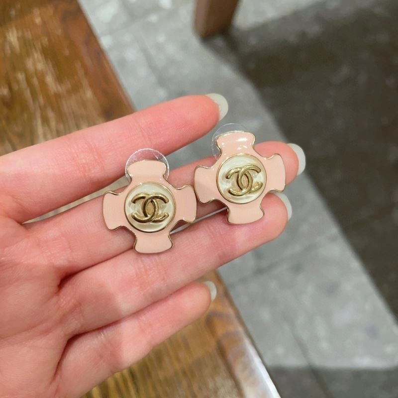 Chanel Earrings Compact 222341