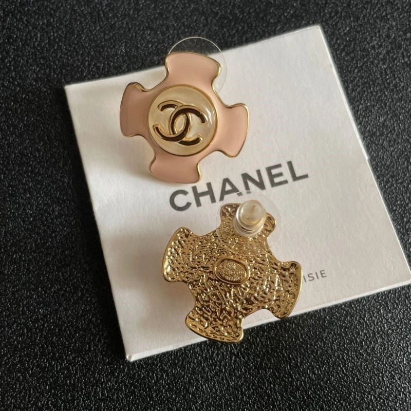 Chanel Earrings Compact 222341
