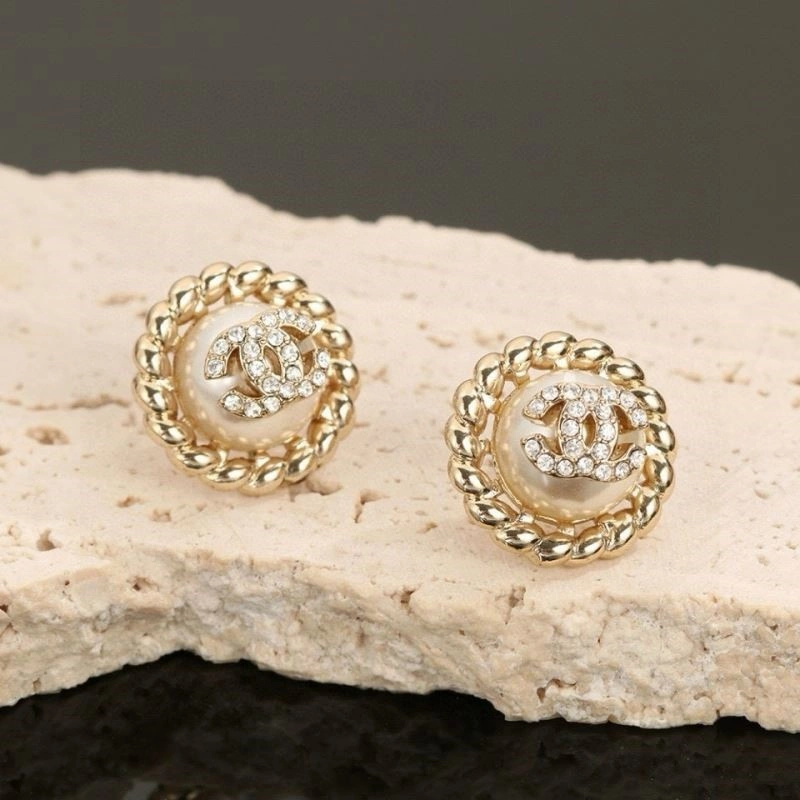 Elegant Chanel Earrings 222331