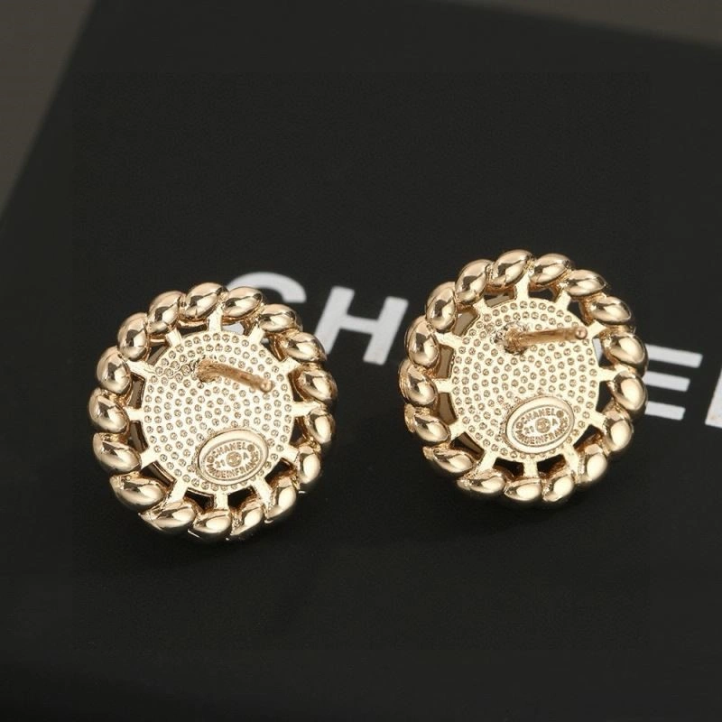 Elegant Chanel Earrings 222331