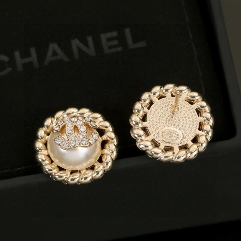Elegant Chanel Earrings 222331