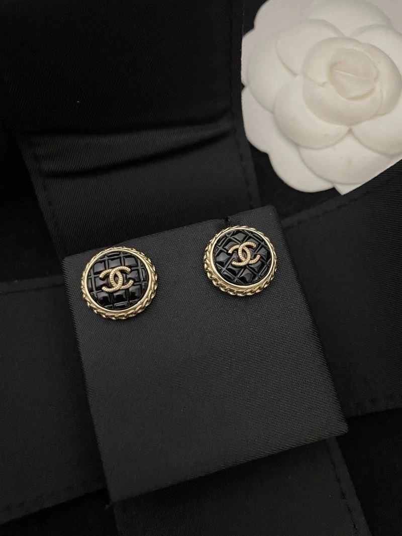 Chanel Earrings Compact 222338