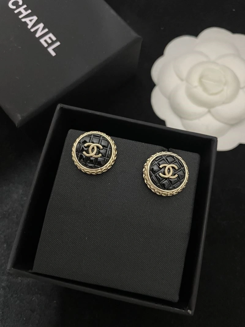 Chanel Earrings Compact 222338