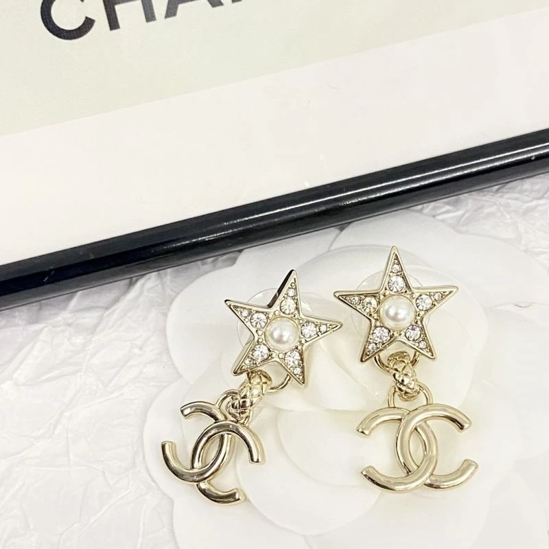 Chanel Earrings EyeCatching 222317