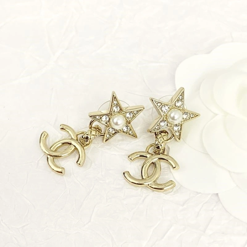 Chanel Earrings EyeCatching 222317