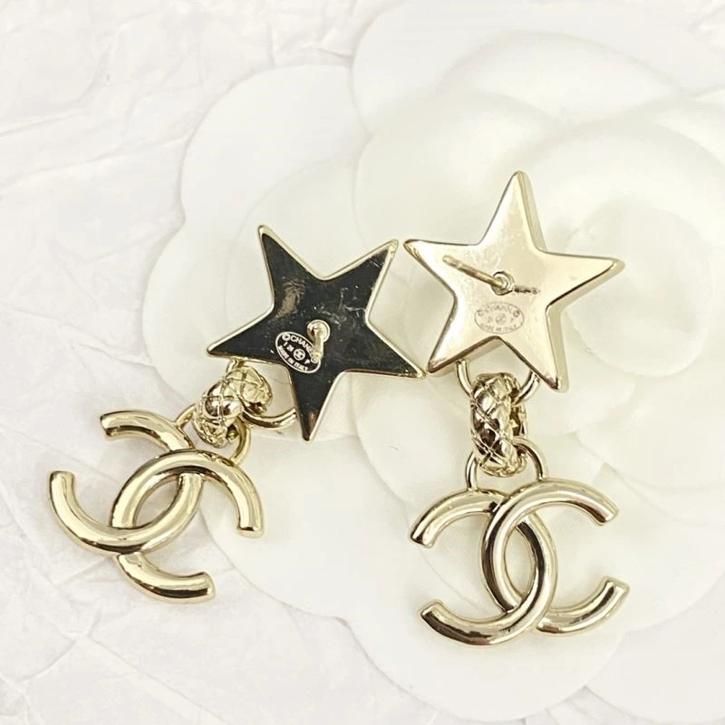 Chanel Earrings EyeCatching 222317