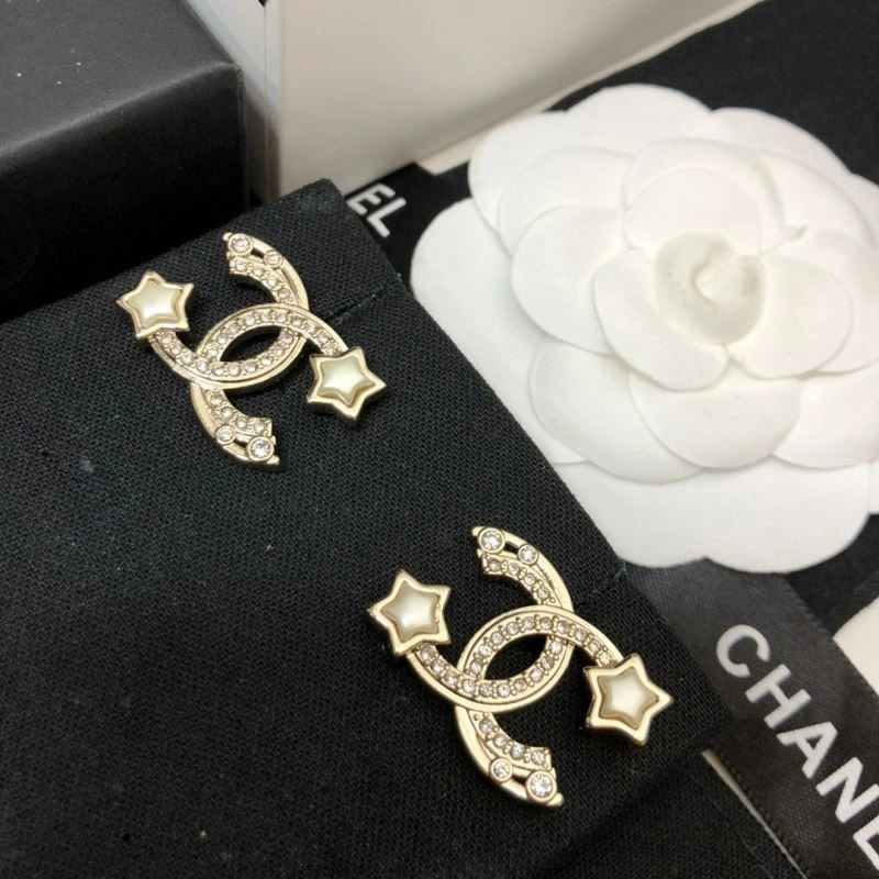 Chic Chanel Earrings 221749