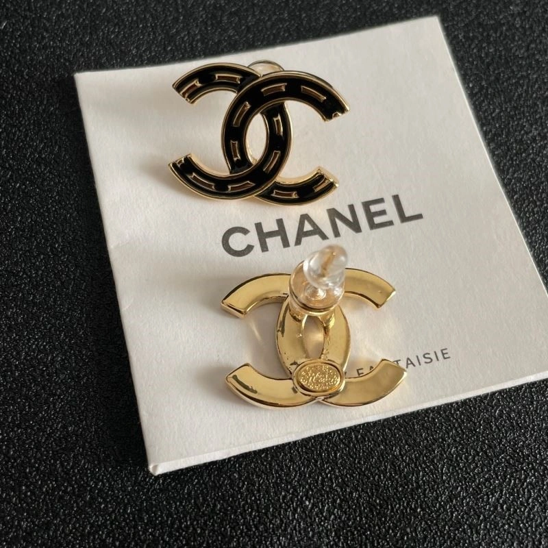 Chanel Earrings Trendsetting 221852