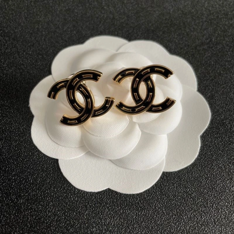 Chanel Earrings Trendsetting 221852