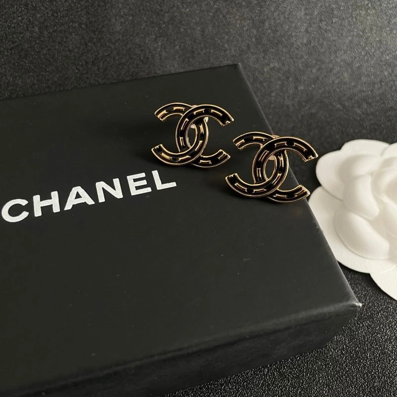 Chanel Earrings Trendsetting 221852