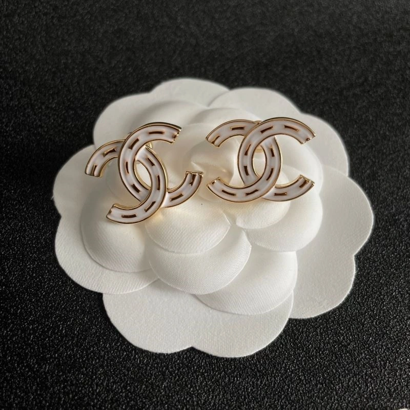 Popular Chanel Earrings 221732