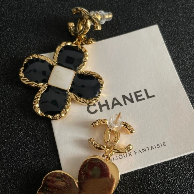 HighPerformance Chanel Earrings 221727