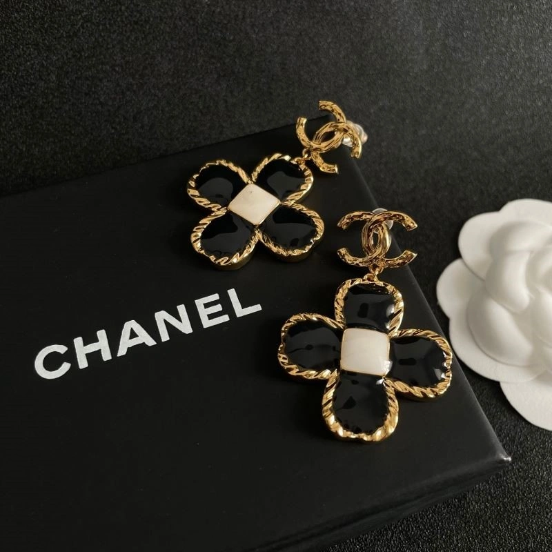 HighPerformance Chanel Earrings 221727