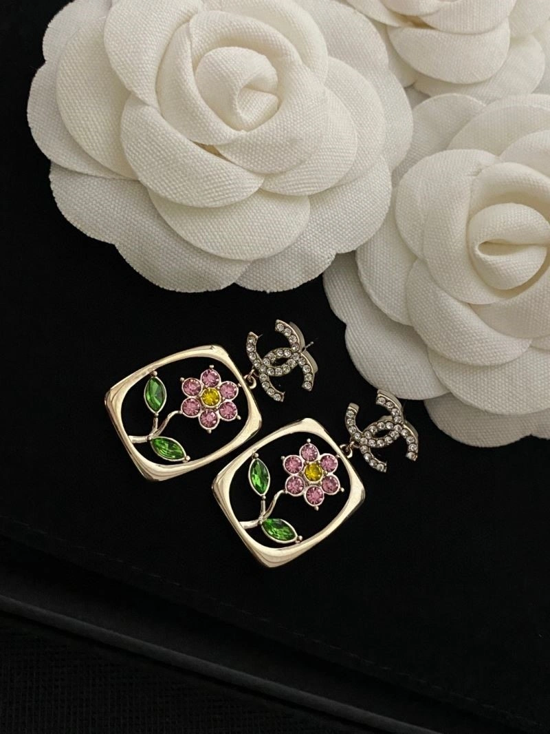 Chanel Earrings Packable 221720